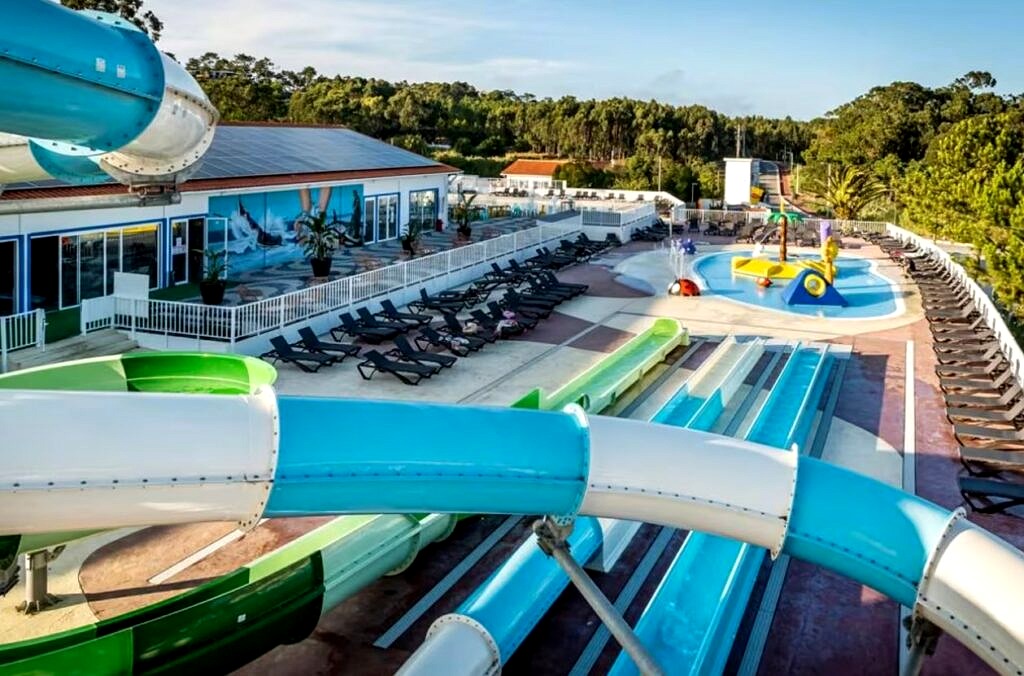 Colina do Sol has waterslides onsite kids will love!